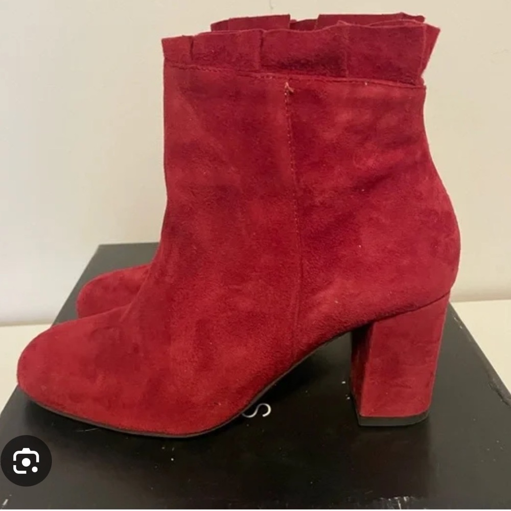 Chic Red Ankle Booties - Picture 2 of 6